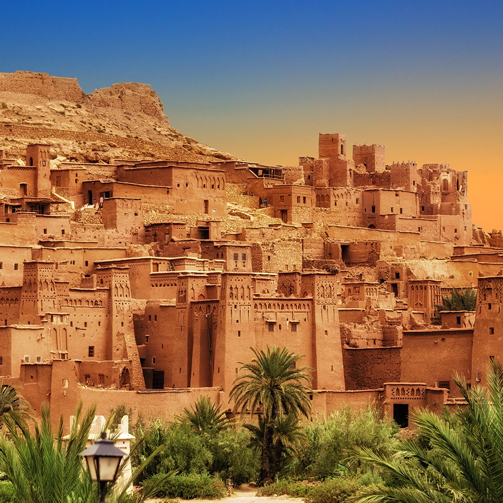 Des cites imperiales aux oasis Des cités impériales aux oasis